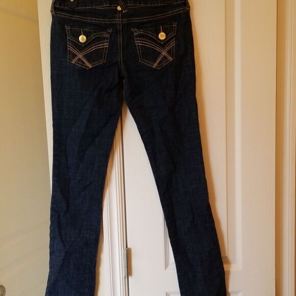 Jeans  - Picture 2 of 3